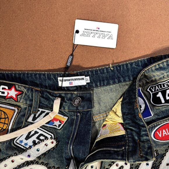 Vale ‘Valley Forever’ "1980s Jorts" | Mid/Wash | Size 32in - Picture 3 of 3